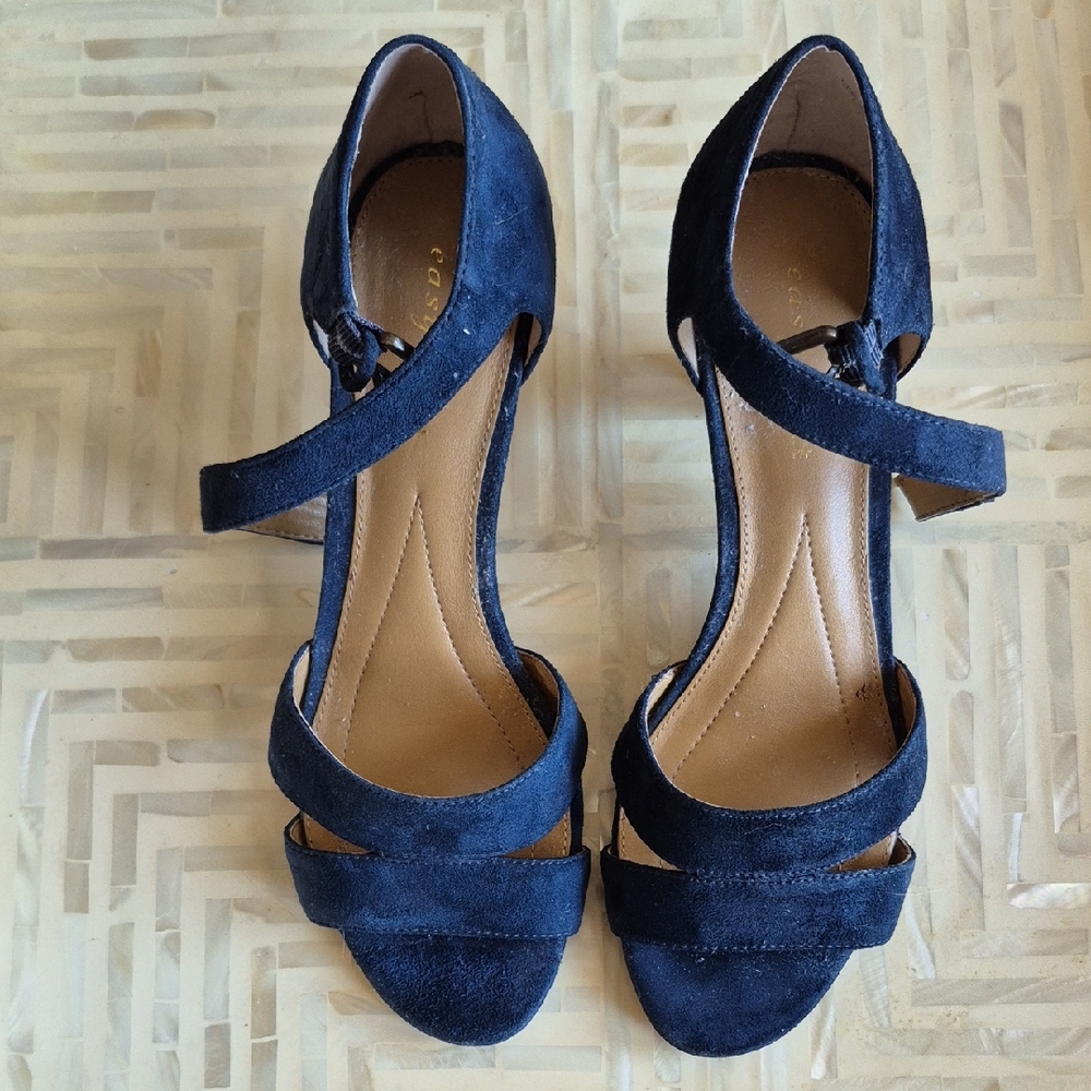 Elegant Dark Blue Easy Spirit Strappy Heels, Used